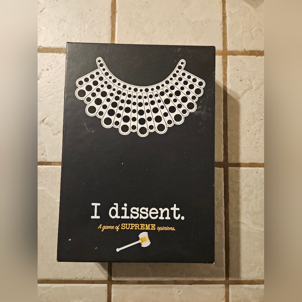 I Dissent Game - Black and White